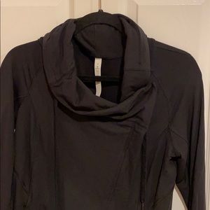 Lulu zip up